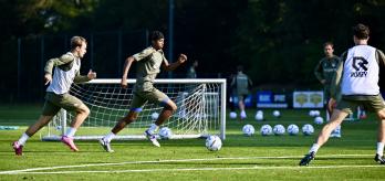U-21 session: Getting in behind the defensive line